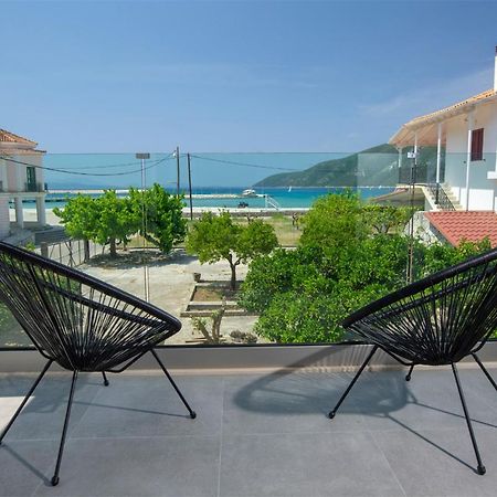Seascape Villas Vassiliki - Beachfront Villas Kültér fotó